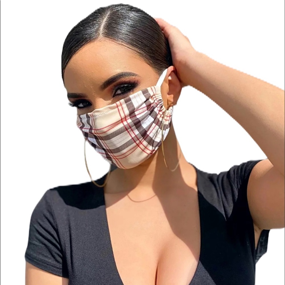 Womens Face Mask. Brand New.